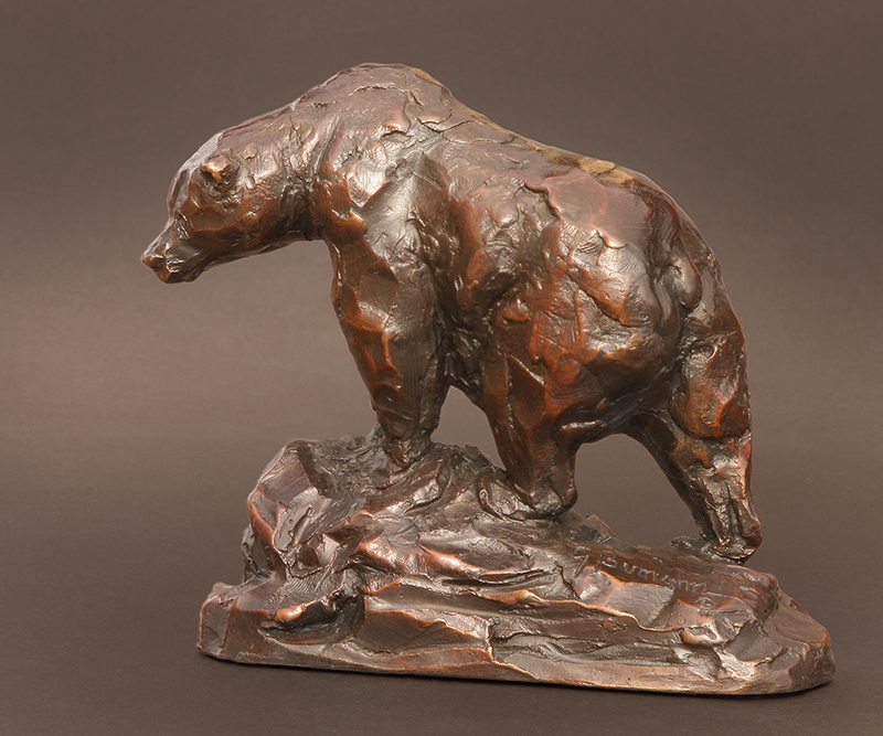 Bronze sculpture of the Yellowstone grizzly bear "Scarface"