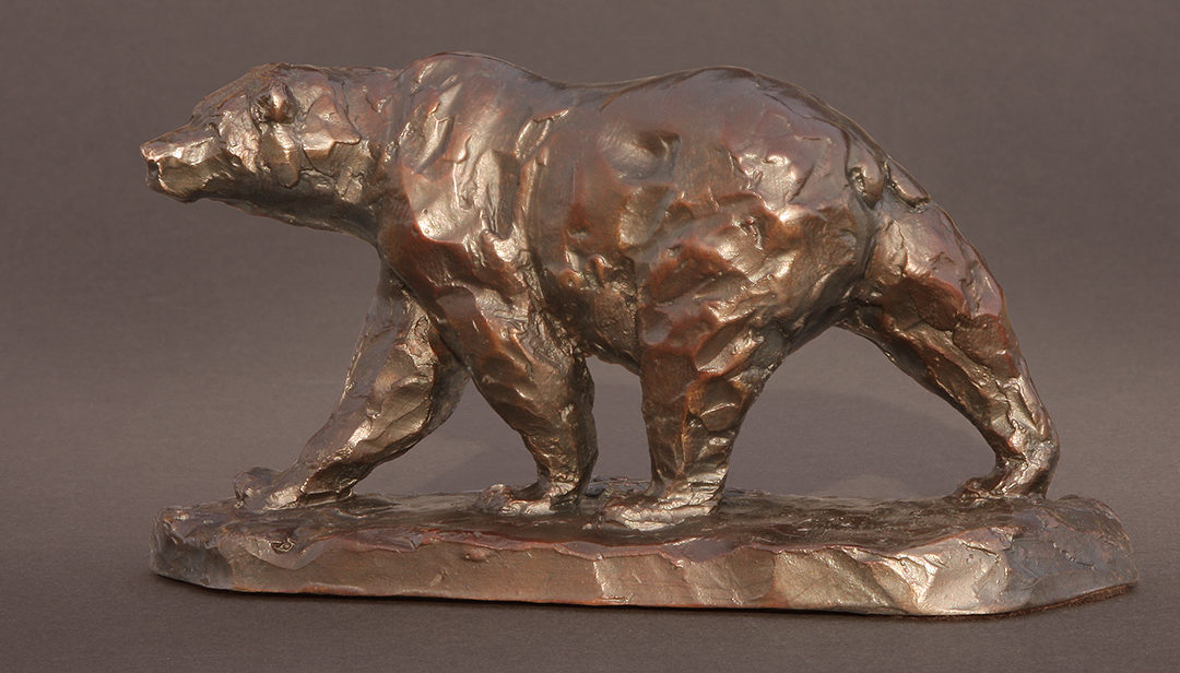 "Veteran Traveler" bronze sculpture oYellowstone grizzly "Scarface"